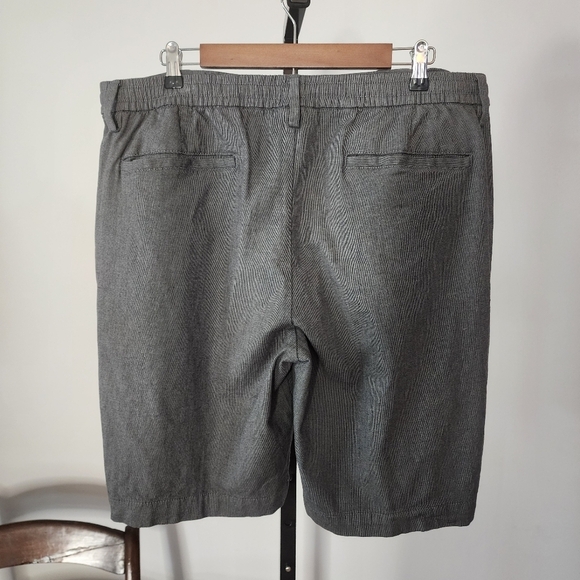 Shaquille O'Neal Shorts. XLT. NWOT. - Picture 2 of 3